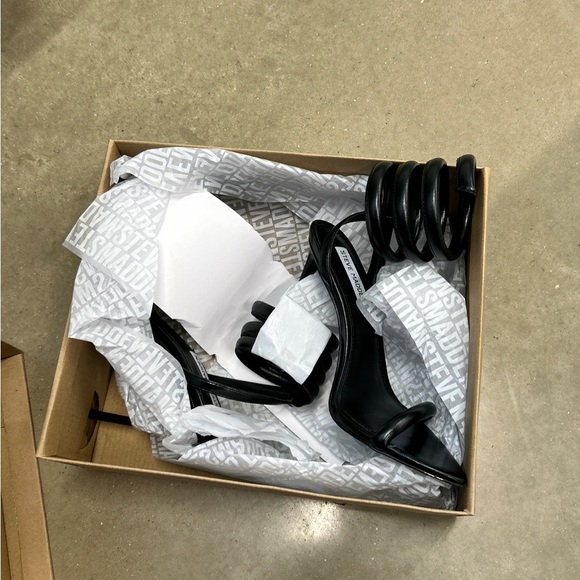 Steve Madden Bali Heels - Picture 3 of 3